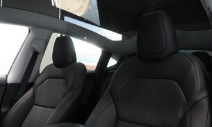 Tesla Model Y LONG RANGE RWD Full Self Driving Software AutoPark Summon VAT Qualifying 16