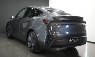 Tesla Model Y LONG RANGE RWD Full Self Driving Software AutoPark Summon VAT Qualifying 3