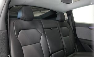 Tesla Model Y LONG RANGE RWD Full Self Driving Software AutoPark Summon VAT Qualifying 19