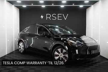 Tesla Model Y LONG RANGE AWD Solid Black One Owner Premium Sound Pano Roof VAT Q