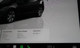 Tesla Model Y LONG RANGE AWD Solid Black One Owner Premium Sound Pano Roof VAT Q 22