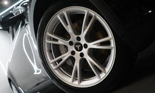 Tesla Model Y LONG RANGE AWD Solid Black One Owner Premium Sound Pano Roof VAT Q 5