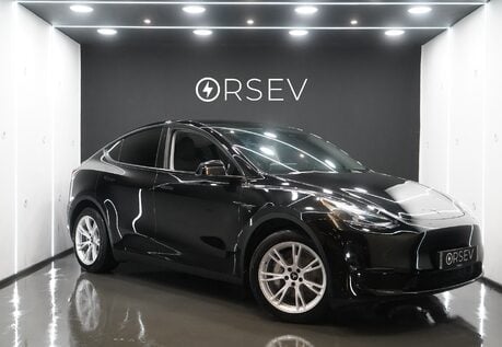 Tesla Model Y LONG RANGE AWD Solid Black One Owner Premium Sound Pano Roof VAT Q