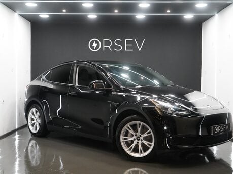 Tesla Model Y LONG RANGE AWD Solid Black One Owner Premium Sound Pano Roof VAT Q