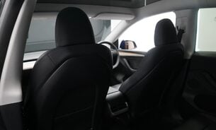 Tesla Model Y PERFORMANCE Enhanced Autopilot Deep Blue Metallic 21" Uberturbines VAT Q 17