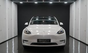 Tesla Model Y LONG RANGE AWD Tow Bar One Owner 19" Gemini Wheels Matrix LED Headlights 6