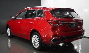 MG MG5 EXCLUSIVE MG Pilot Apple CarPlay Rev Cam Leather Interior  4