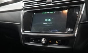 MG MG5 EXCLUSIVE MG Pilot Apple CarPlay Rev Cam Leather Interior  16