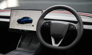 Tesla Model 3 RWD "Highland" c300 Mile Range Vented Seats Adaptive LEDs One Owner VAT Q 14