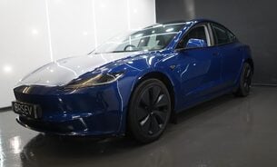 Tesla Model 3 RWD "Highland" c300 Mile Range Vented Seats Adaptive LEDs One Owner VAT Q 11