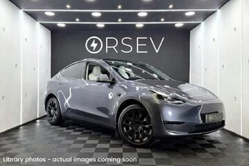 Tesla Model Y LONG RANGE TOW BAR White Interior 20" Induction Wheels LOW Mileage!