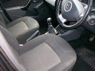 Dacia Duster LAUREATE DCI 5