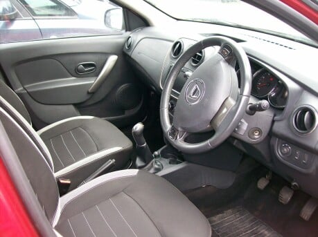 Dacia Logan LAUREATE TCE 5