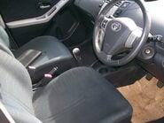 Toyota Yaris TR VVTI 5