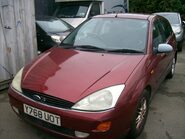 Ford Focus GHIA 2