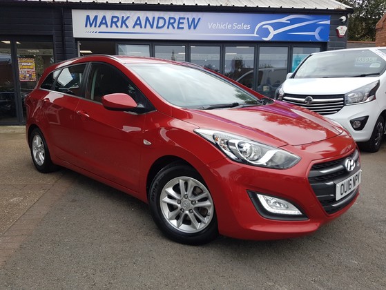 Hyundai i30 CRDI SE BLUE DRIVE ESTATE