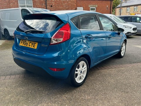 Ford Fiesta ZETEC BLUE EDITION SPRING 6