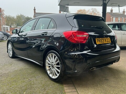 Mercedes-Benz A Class A200 CDI BLUEEFFICIENCY AMG SPORT 5