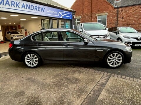 BMW 5 Series 520D SE 2