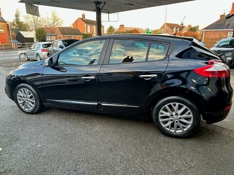 Renault Megane KNIGHT EDITION VVT 5