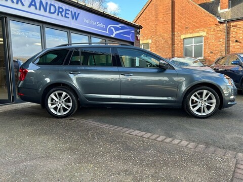 Skoda Octavia SE L TDI ESTATE 2