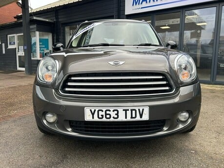 Mini Countryman COOPER D 3