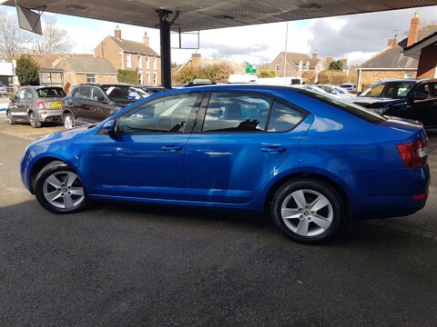 Skoda Octavia SE TSI DSG 11