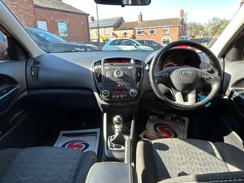 Kia Ceed 3 SW CRDI ESTATE 14