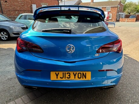 Vauxhall Astra GTC VXR 4
