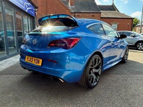 Vauxhall Astra GTC VXR 3