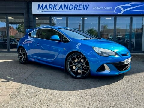 Vauxhall Astra GTC VXR 1