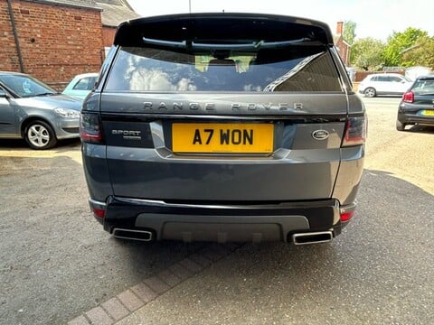 Land Rover Range Rover Sport SDV6 HSE DYNAMIC 4