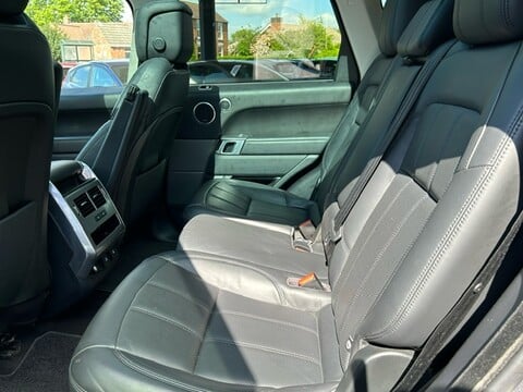 Land Rover Range Rover Sport SDV6 HSE DYNAMIC 11