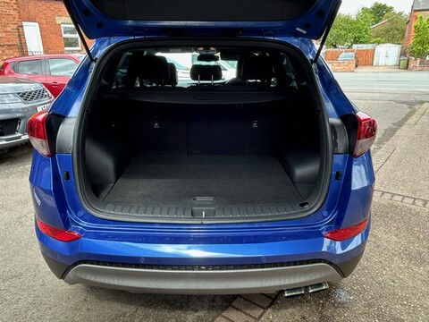 Hyundai TUCSON T-GDI GO SE AUTOMATIC 10