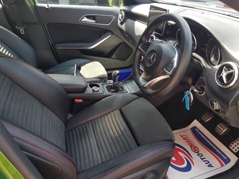 Mercedes-Benz A Class A 180 D AMG LINE 4