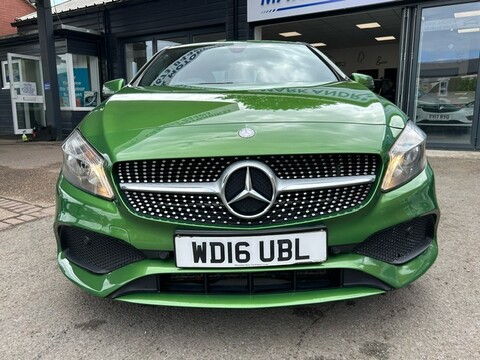 Mercedes-Benz A Class A 180 D AMG LINE 7