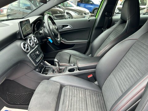 Mercedes-Benz A Class A 180 D AMG LINE 9