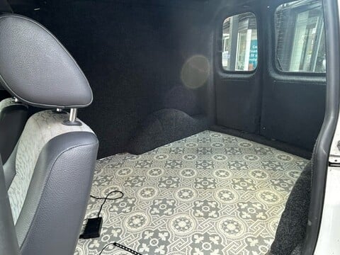 Volkswagen Caddy C20 TDI 102 11