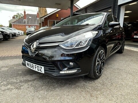 Renault Clio ICONIC DCI 6