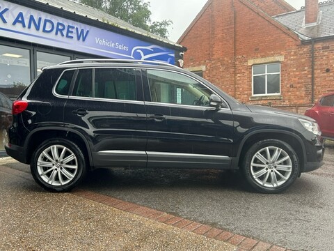 Volkswagen Tiguan SPORT TDI BLUEMOTION TECHNOLOGY 4MOTION DSG 2