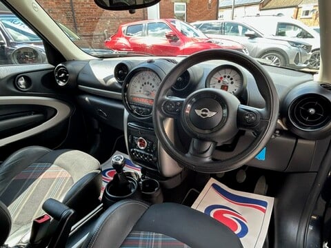 Mini Paceman COOPER D 12