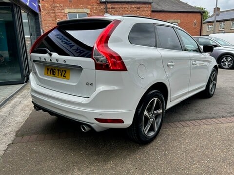 Volvo XC60 D4 R-DESIGN NAV AUTO 3