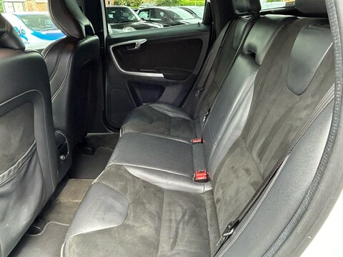 Volvo XC60 D4 R-DESIGN NAV AUTO 10