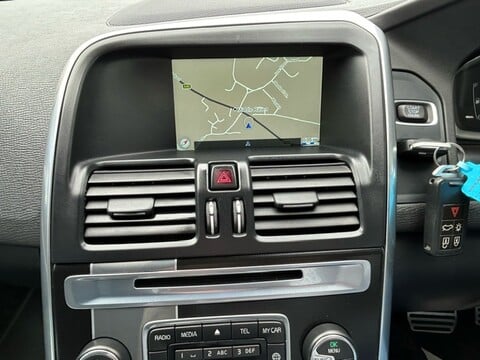 Volvo XC60 D4 R-DESIGN NAV AUTO 14