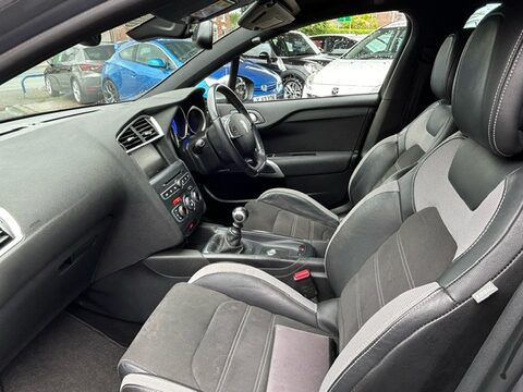 DS DS 4 BLUEHDI PRESTIGE S/S 9