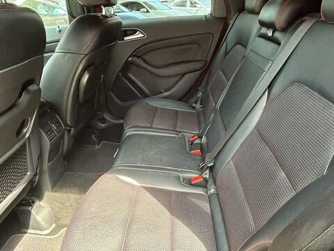 Mercedes-Benz B Class B 200 D AMG LINE PREMIUM 10