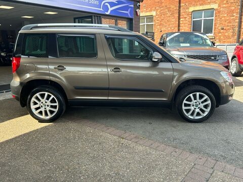 Skoda Yeti ELEGANCE TDI CR 2