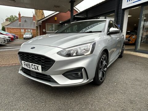 Ford Focus ST-LINE X 6