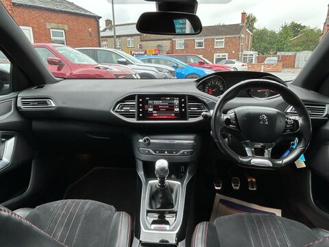 Peugeot 308 BLUE HDI S/S GT LINE 11