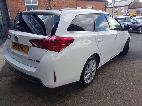 Toyota Auris VVT-I EXCEL HYBRID 1